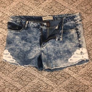 Trendy Shorts